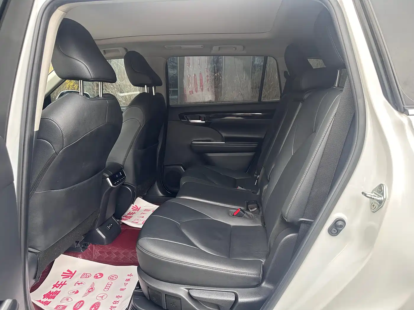Toyota Highlander 2022 Model Dual Engine 2.5L 4WD Premium Edition 7-Seater фото 14