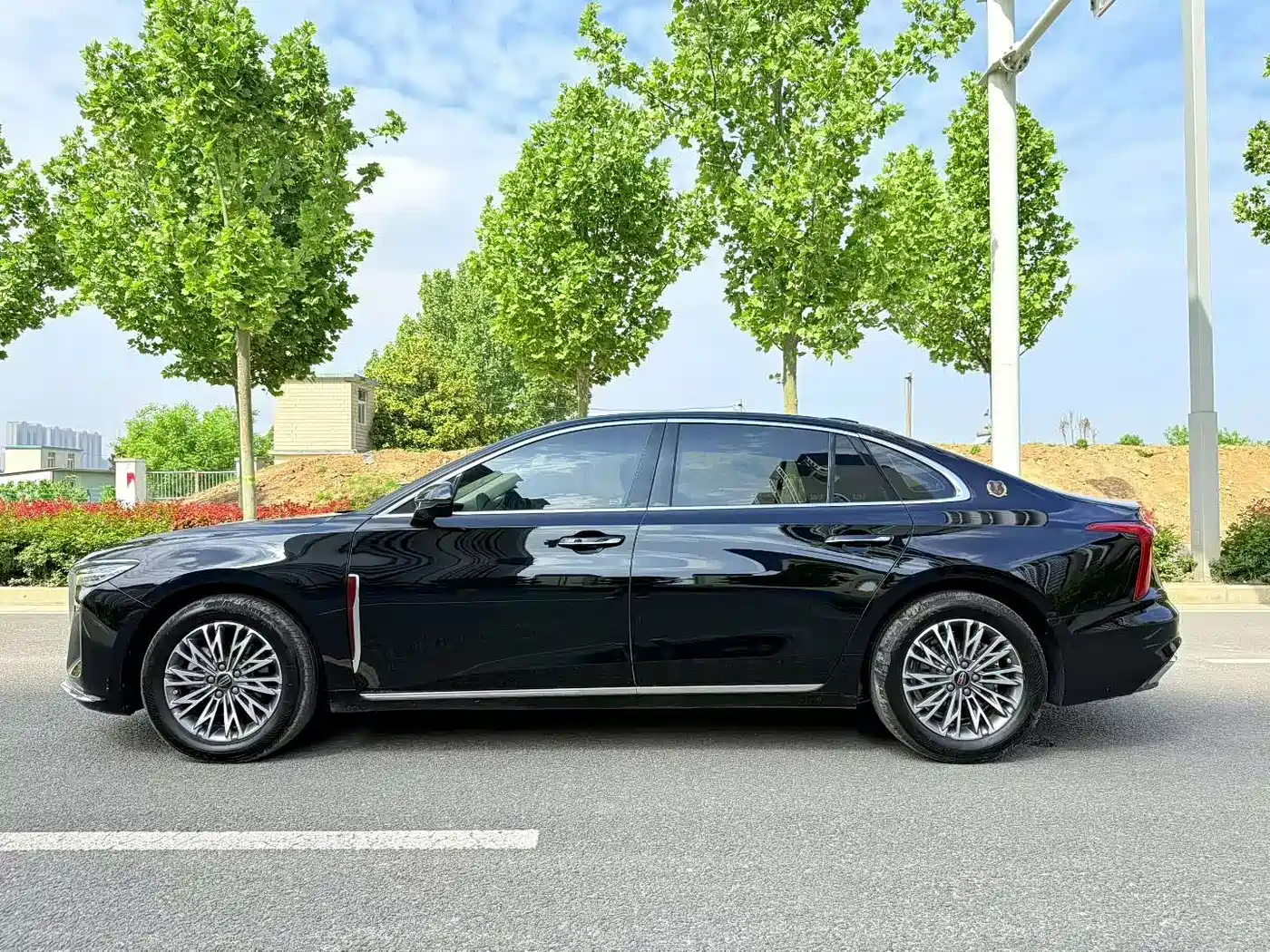 Hongqi H5 2023 1.5T DCT Smart Connect Joy Edition фото 9