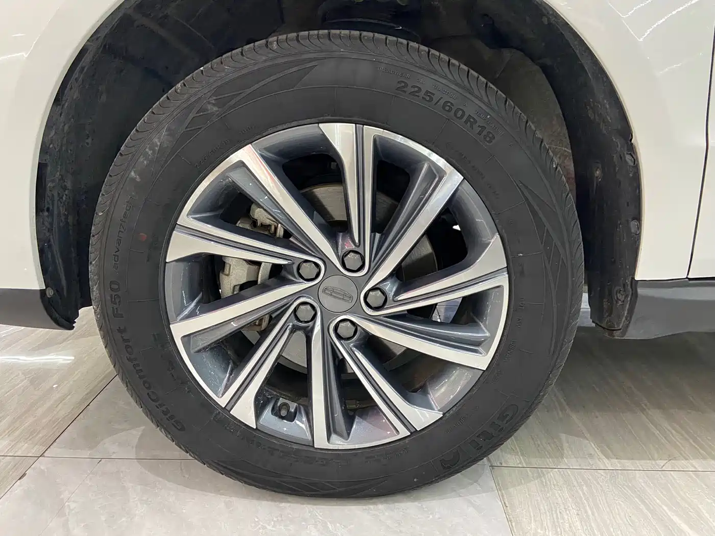 GEELY AUTOMOBILE VISION X6