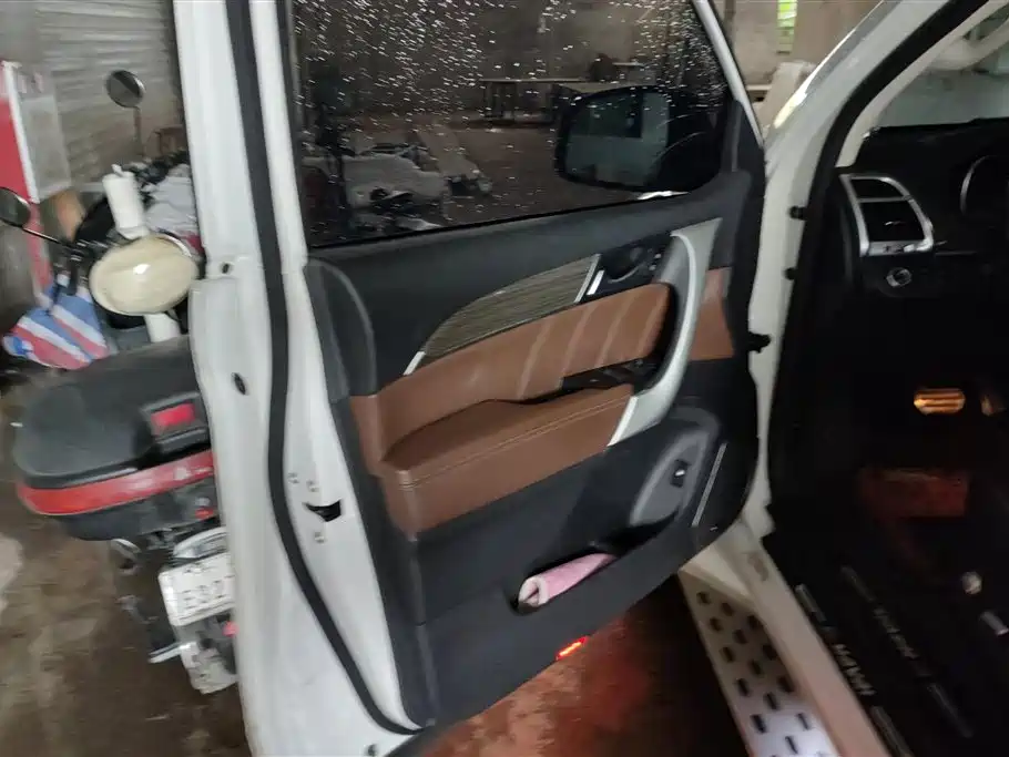 Haval H9 2016 2.0T 4WD Luxury 7-seater фото 7