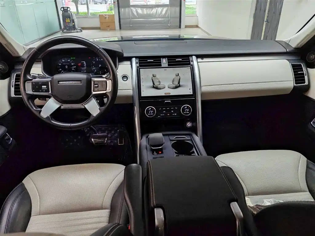 Land Rover Discovery 2021 360PS R-Dynamic S фото 12