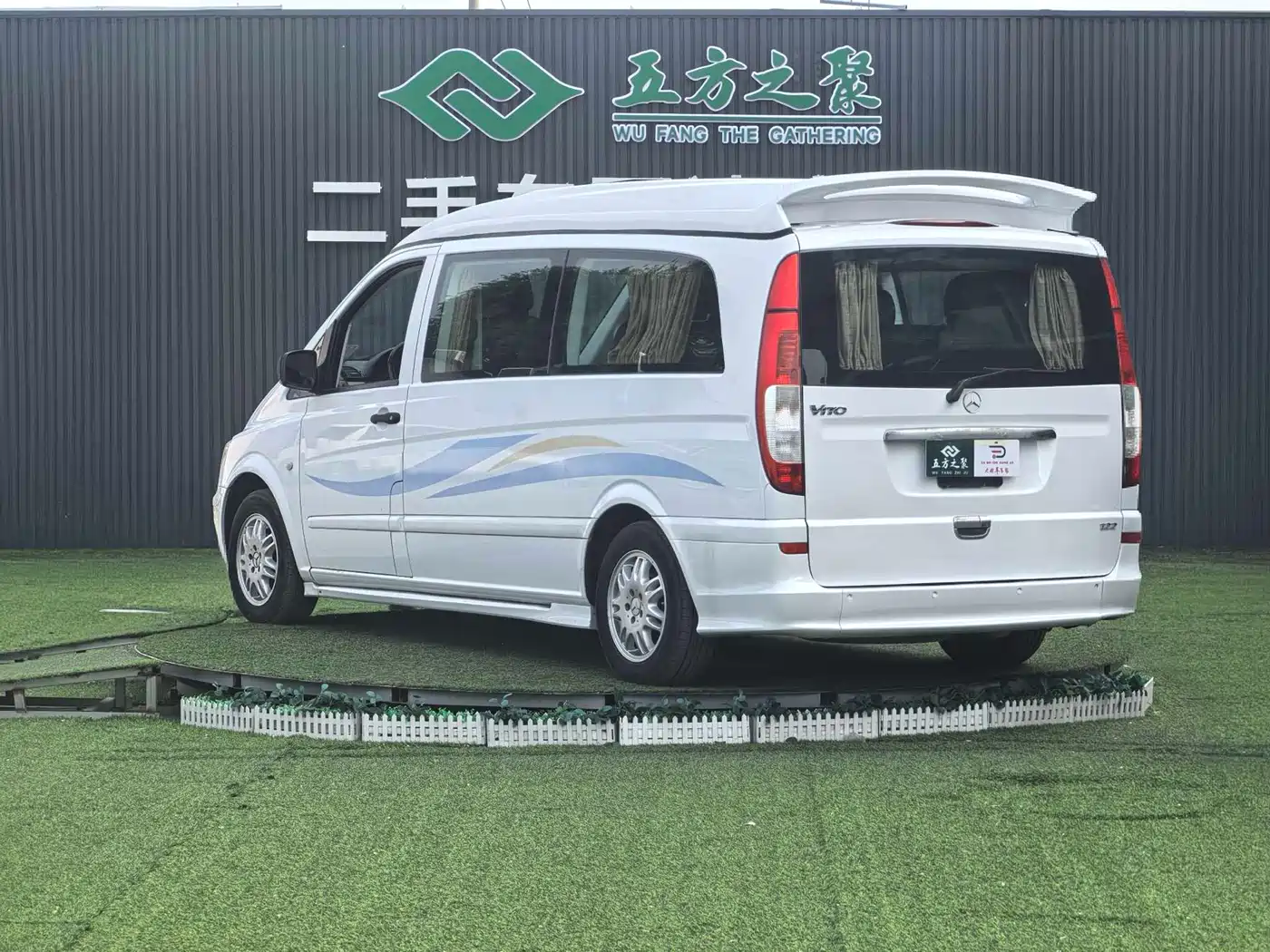 Mercedes-Benz Vito 2013 Model 3.0L Elite Edition фото 18