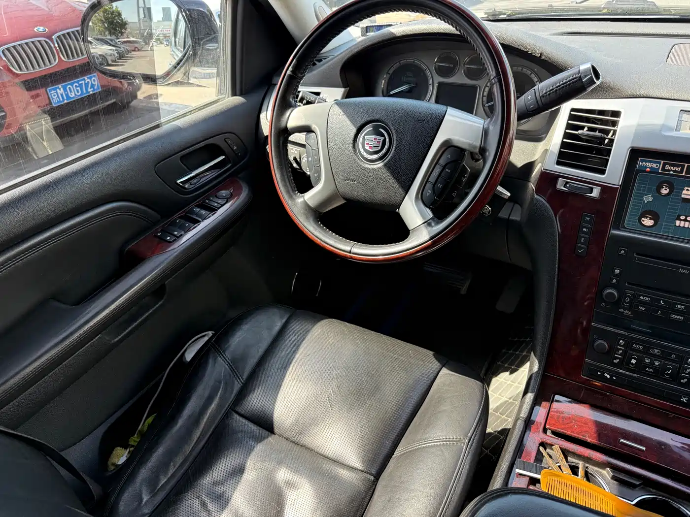 Cadillac Escalade 2010 6.0 Hybrid фото 15