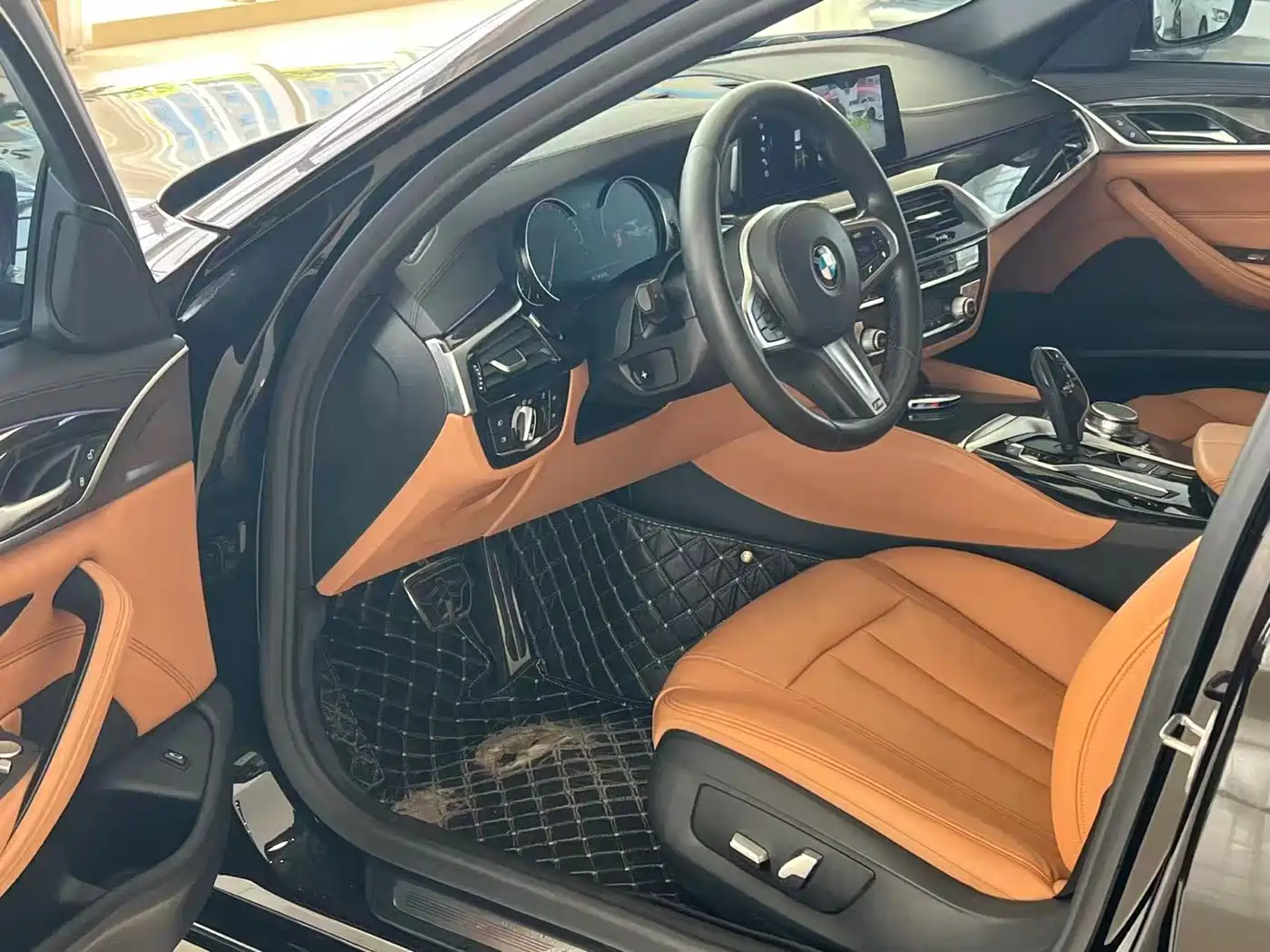 BMW 5 Series 2018 Facelift 530Li Leading M Sport Package фото 3