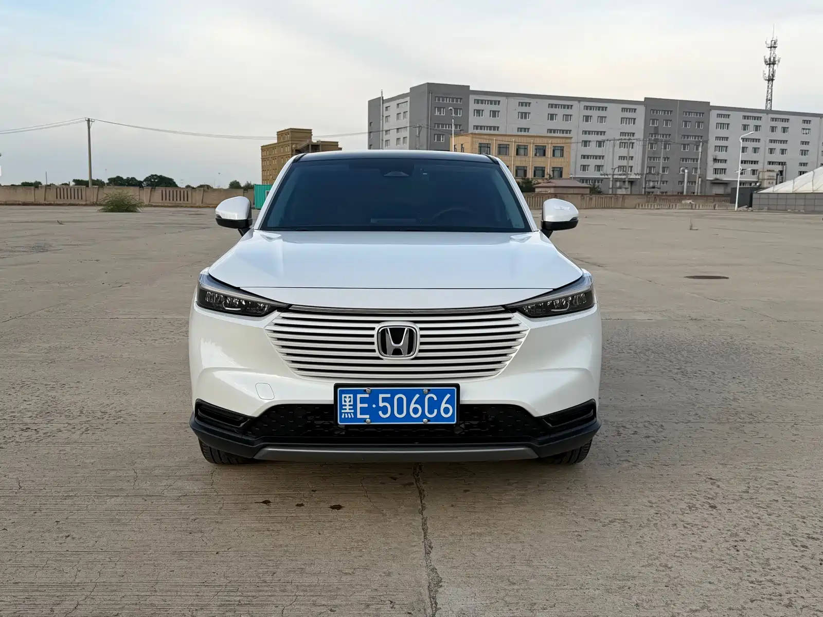 Photo 2 - Honda Vezel