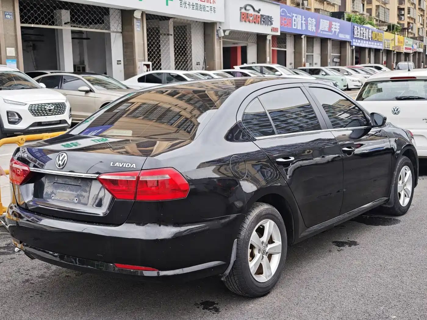 Volkswagen Lavida 2013 Facelift Classic 1.6L Manual Trend фото 4