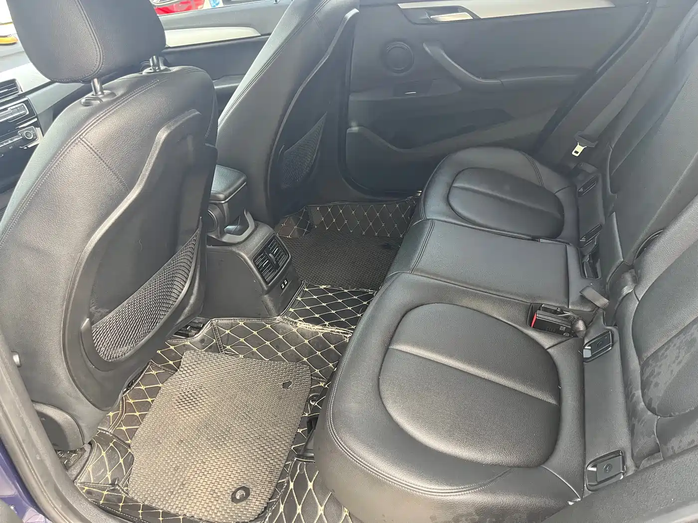 BMW X1 2019 sDrive20Li Leading Model фото 8
