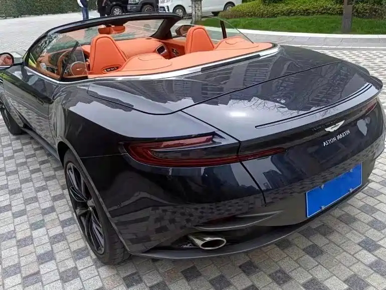Aston Martin DB11 2021 2022 4.0T V8 Volante