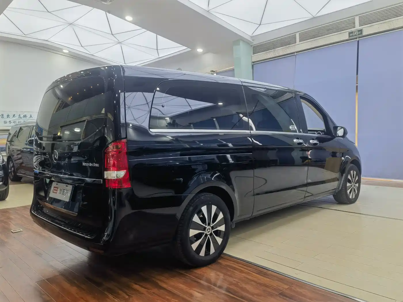 Mercedes-Benz Vito 2016 2.0T Elite Edition фото 15