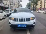 Photo 2 - Jeep Compass (Import)