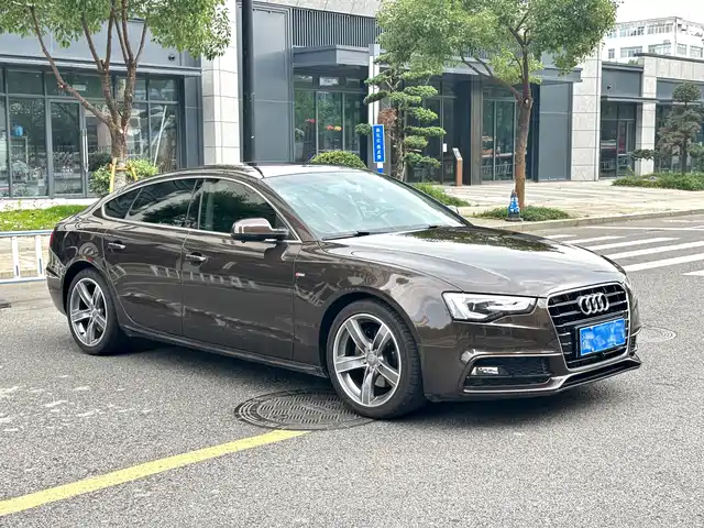 Audi A5 (Import) 2016 Facelift Sportback 45 TFSI Comfort — фото 3