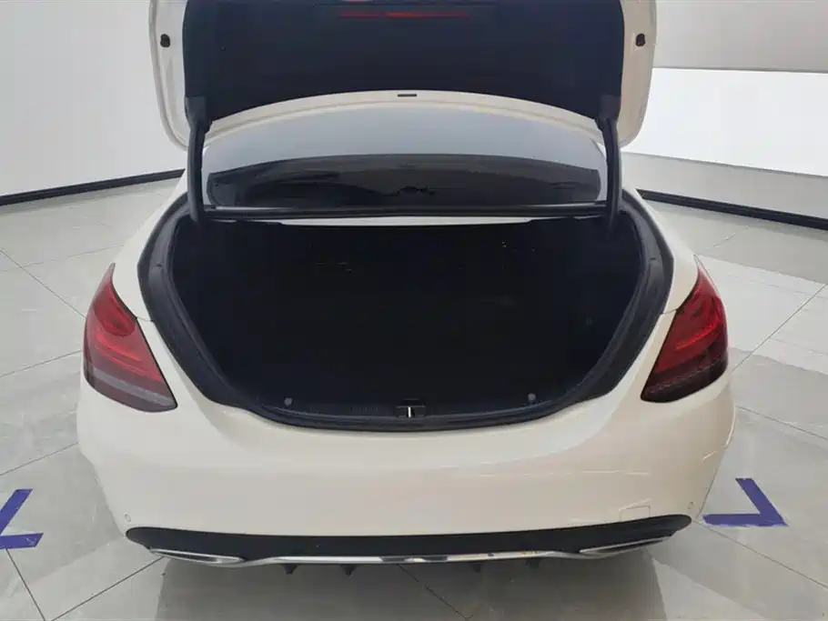 Mercedes-Benz C-Class 2021 C 260 L Sport Edition фото 4