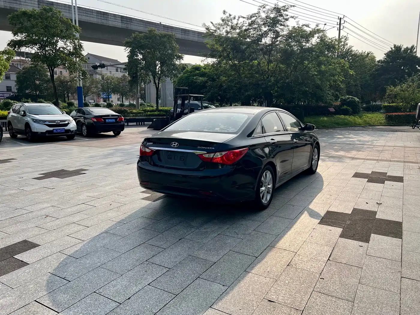 Hyundai Sonata 2013 2.0L Automatic Luxury Edition фото 14
