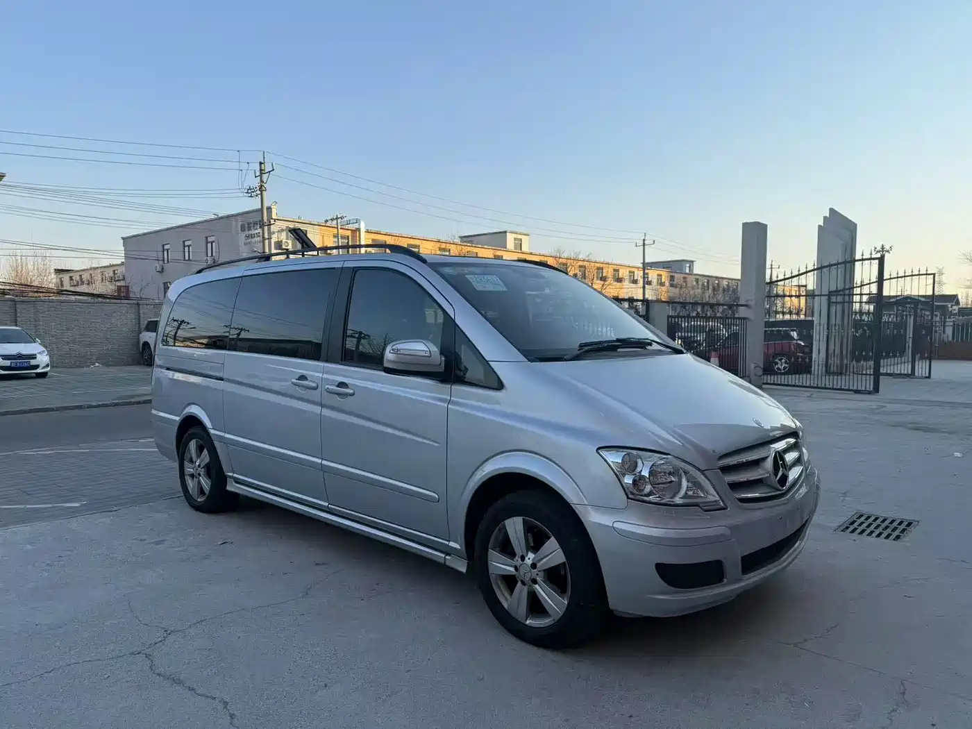 Mercedes-Benz Viano 2013 3.0L Privilege Edition фото 3