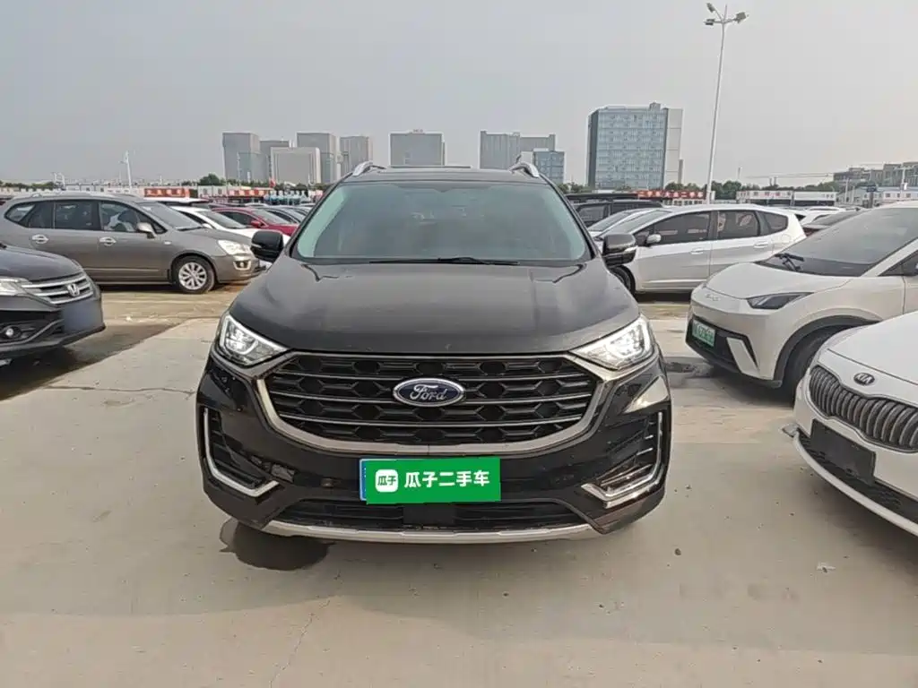 Фото 3 - Ford Edge