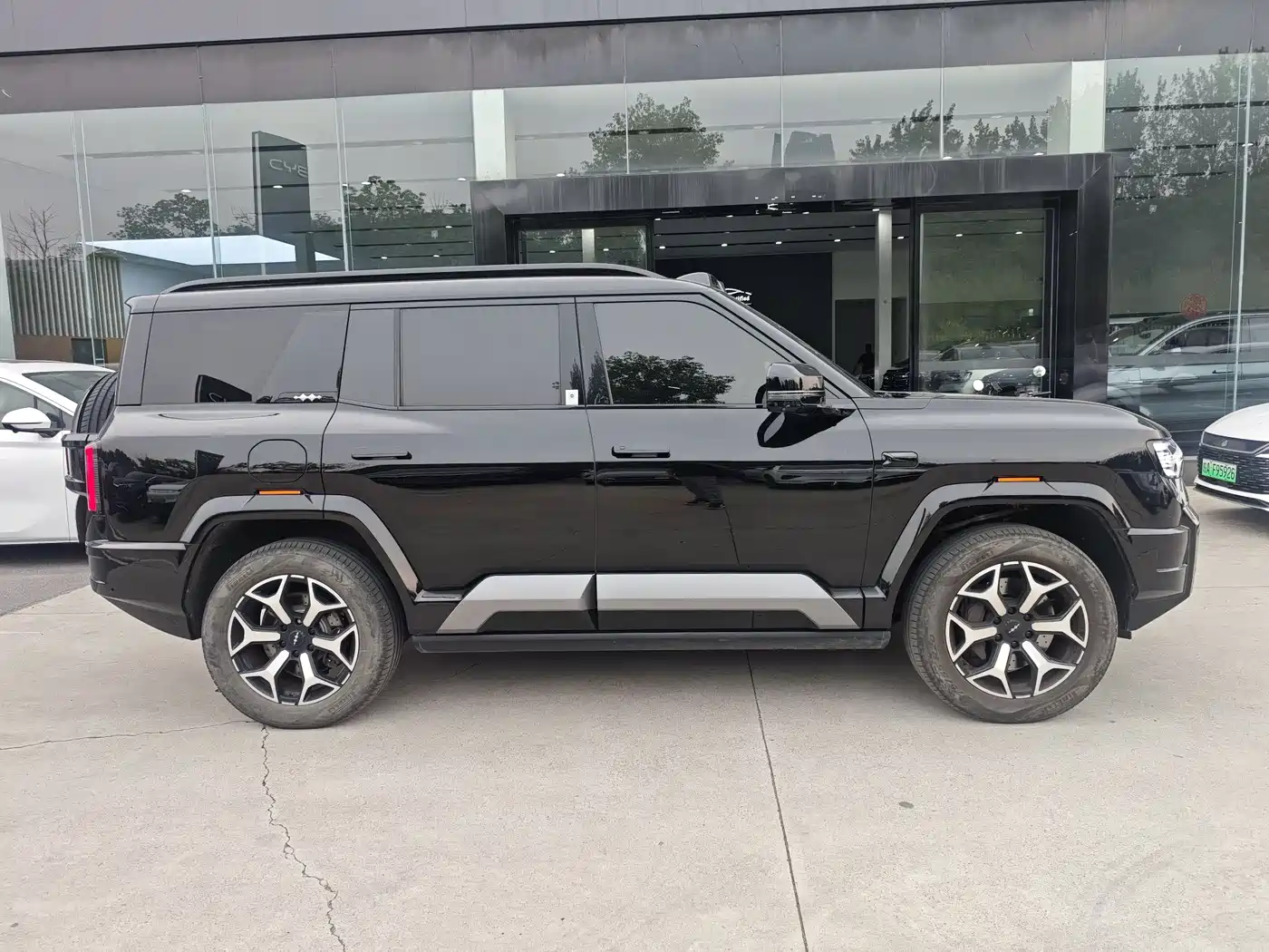 2025 Fang Cheng Bao Leopard 8