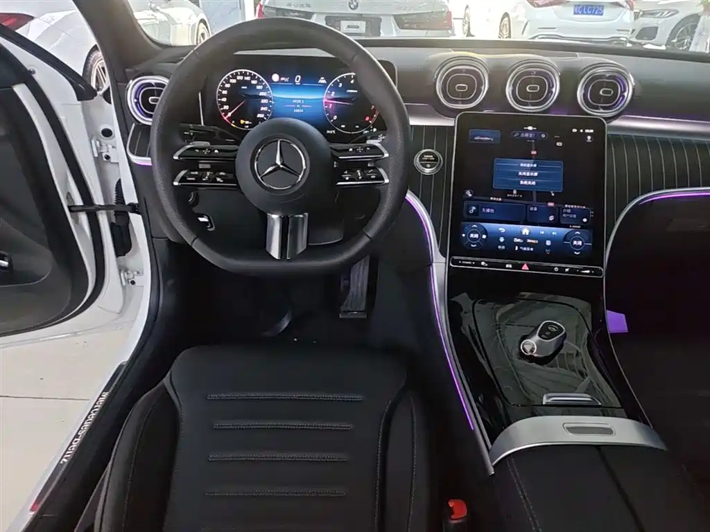 Mercedes-Benz C-Class 2025 C 260 L Night Sport Edition фото 13