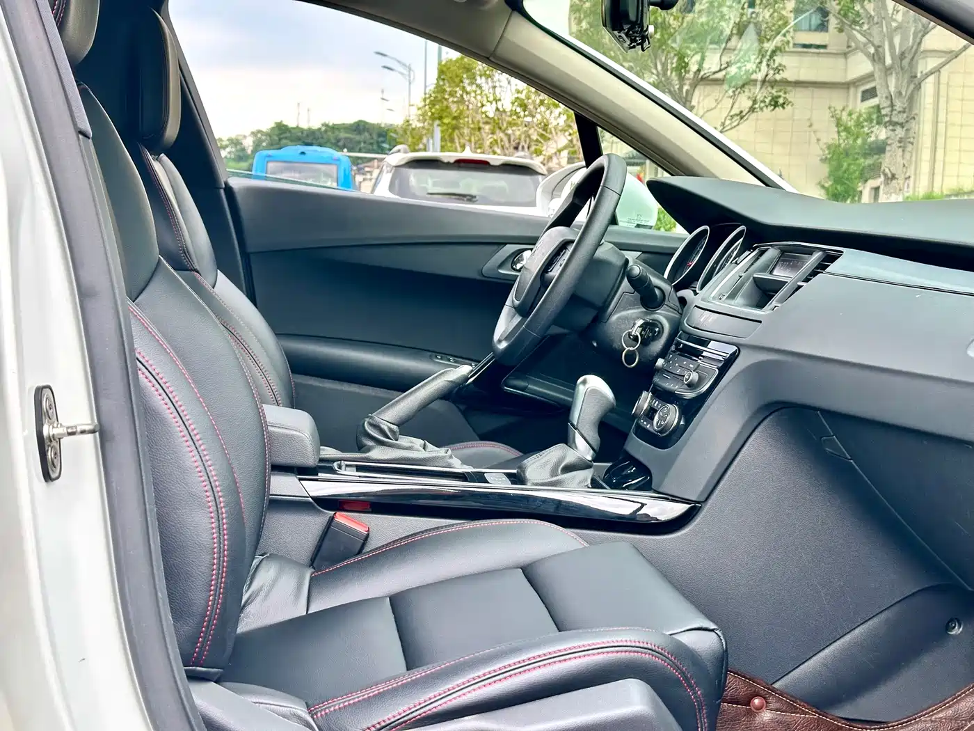 Peugeot 508 2013 2.0L 2nd Anniversary Auto Sunroof Classic Edition фото 22
