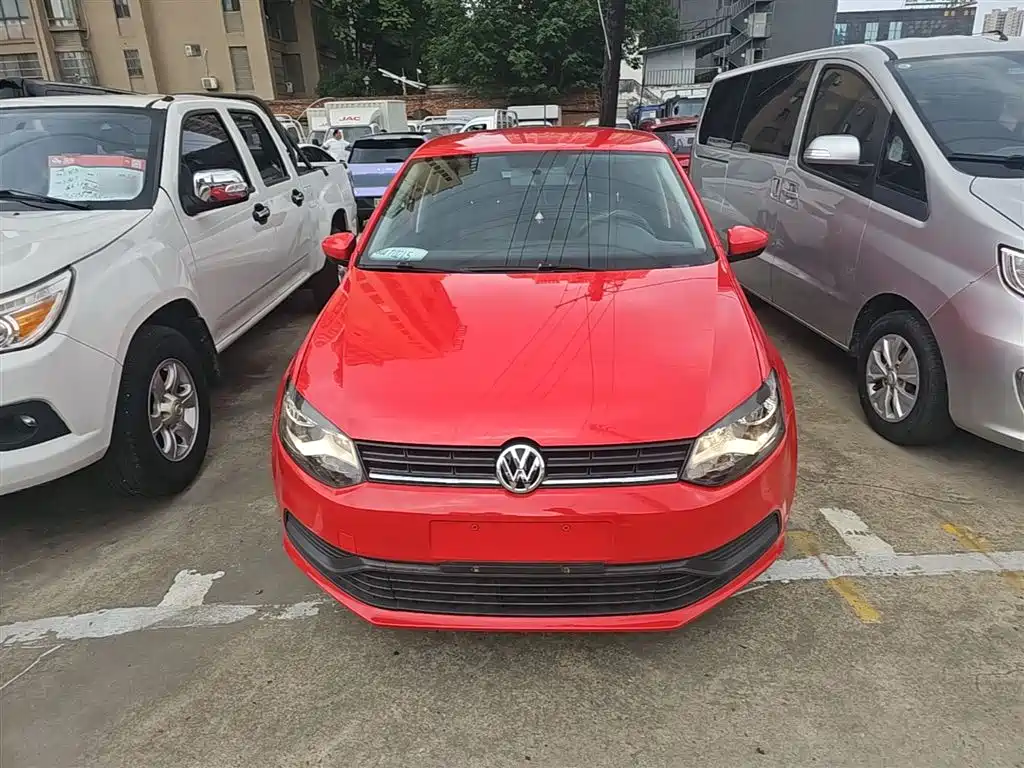 Volkswagen Polo 2018 1.5L Manual Safe Drive фото 3