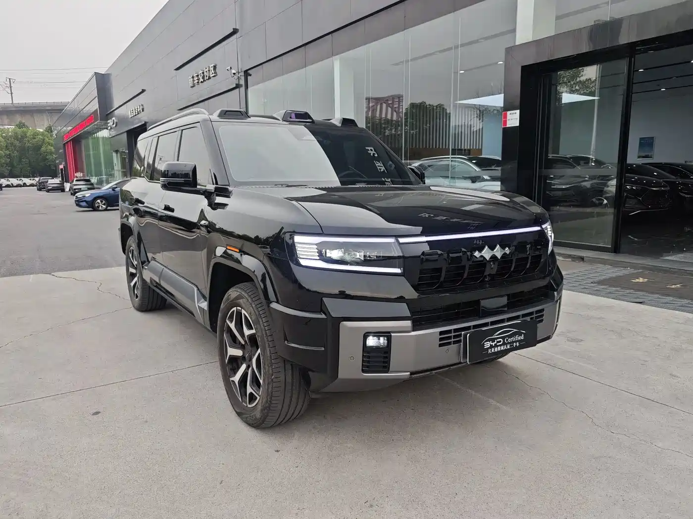 2025 Fang Cheng Bao Leopard 8