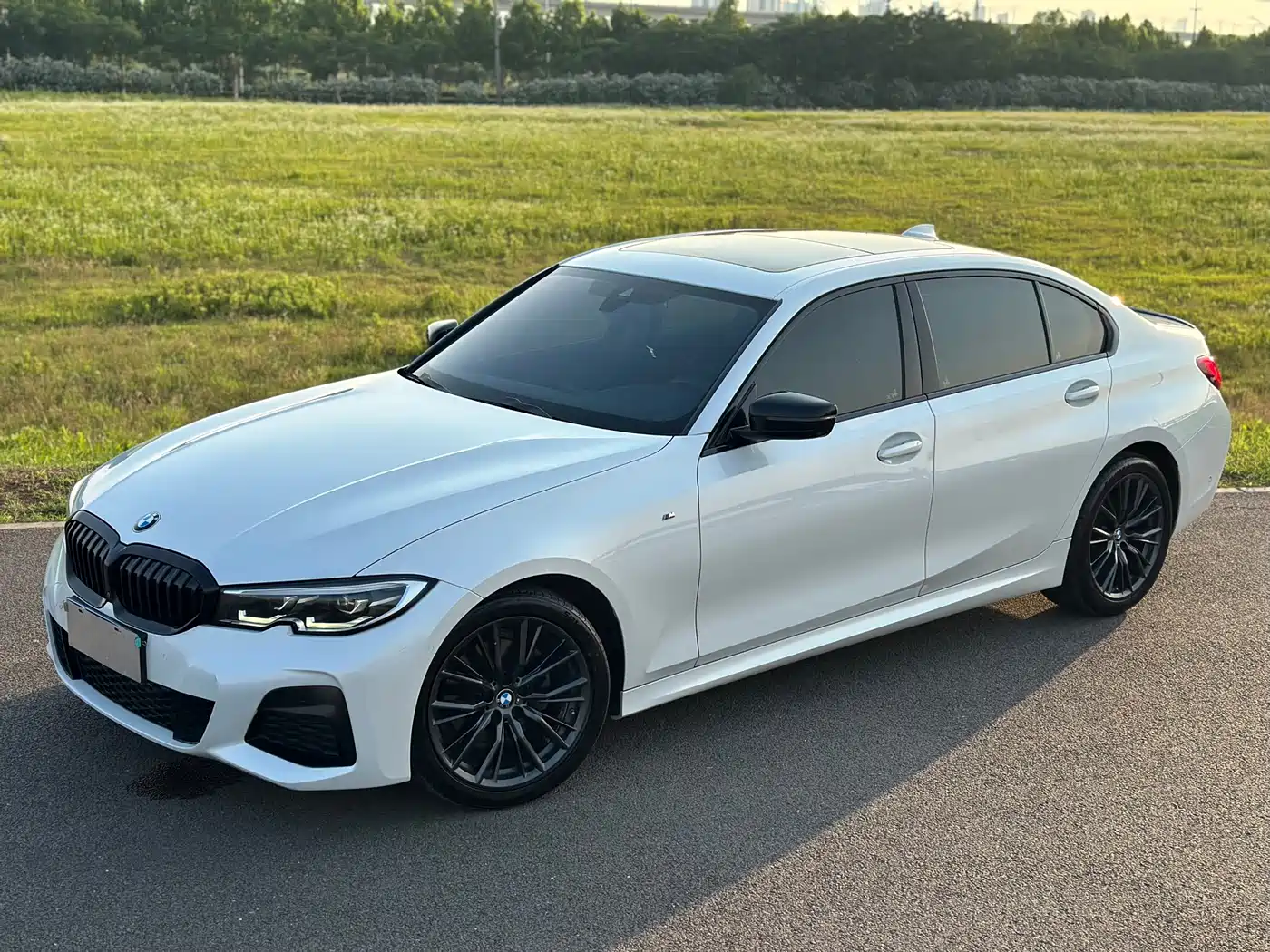 BMW 3 Series 2020 325Li M Sport Black Night Package