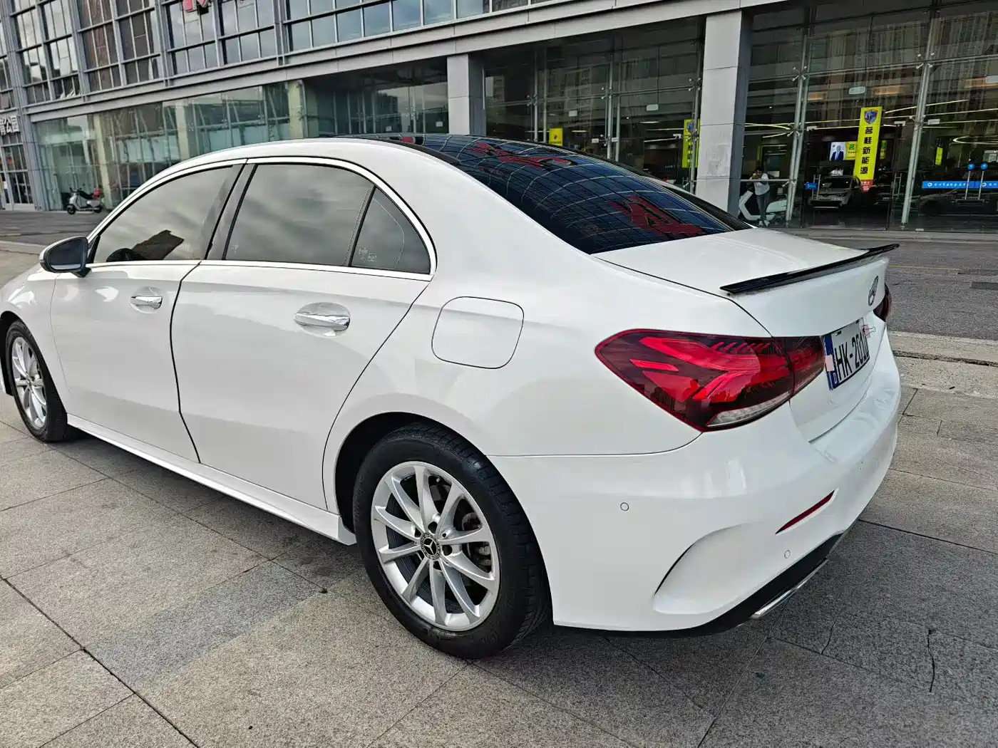 Mercedes-Benz A-Class 2019 A 200 L Sport Sedan фото 7