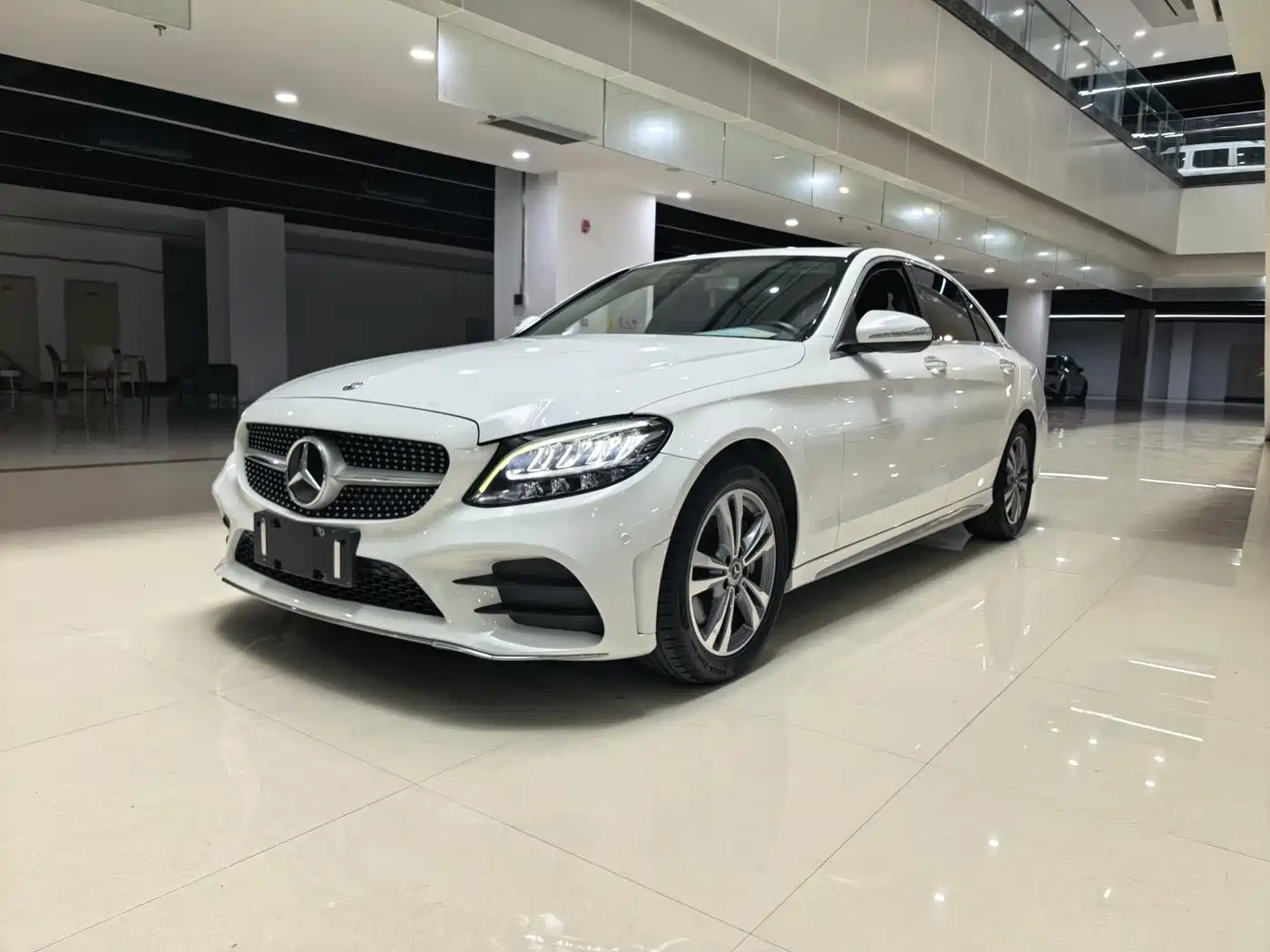 Фото 2 - Mercedes-Benz C-Class