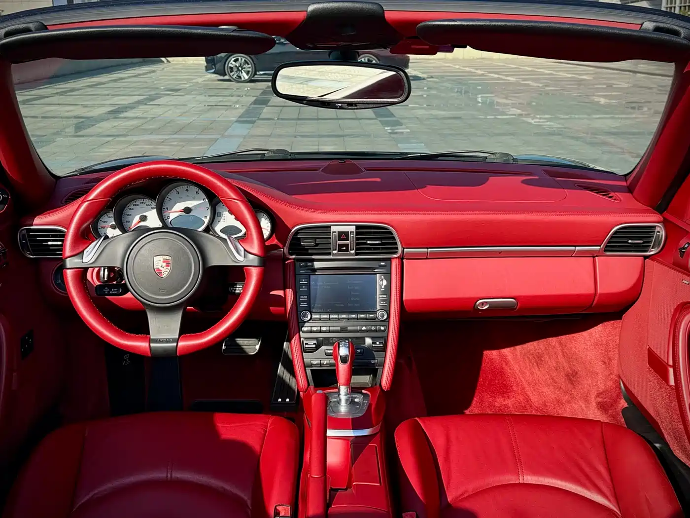 Porsche 911 2010 Carrera 4S Cabriolet 3.8L фото 16