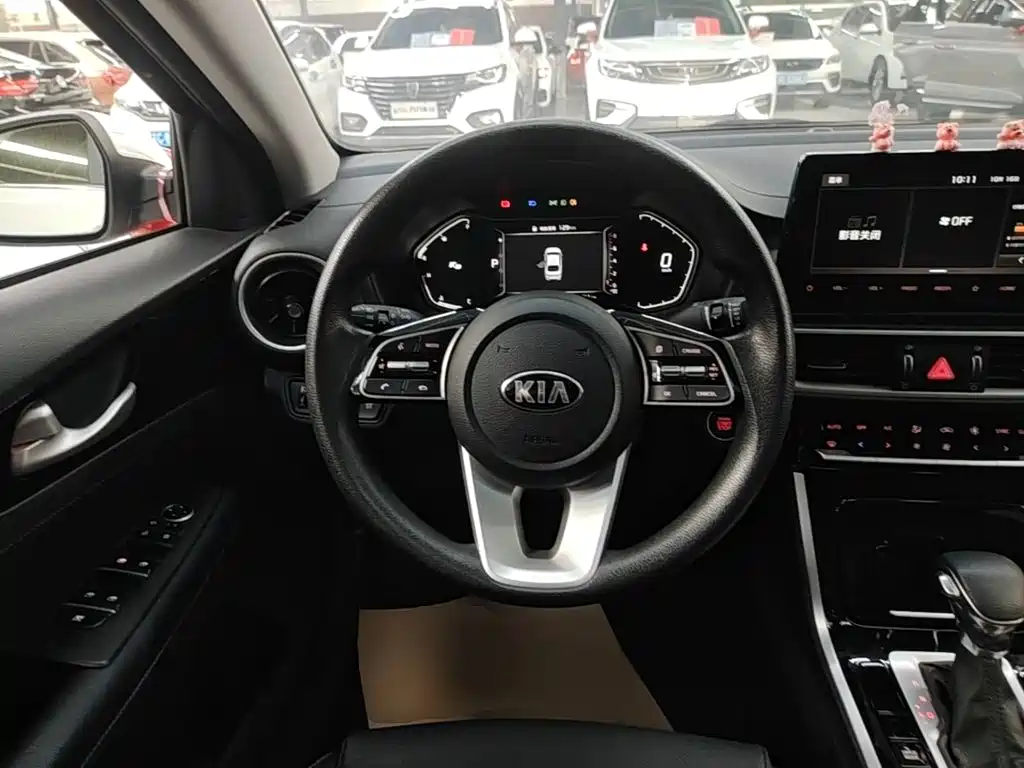 Photo 11 - Kia K3