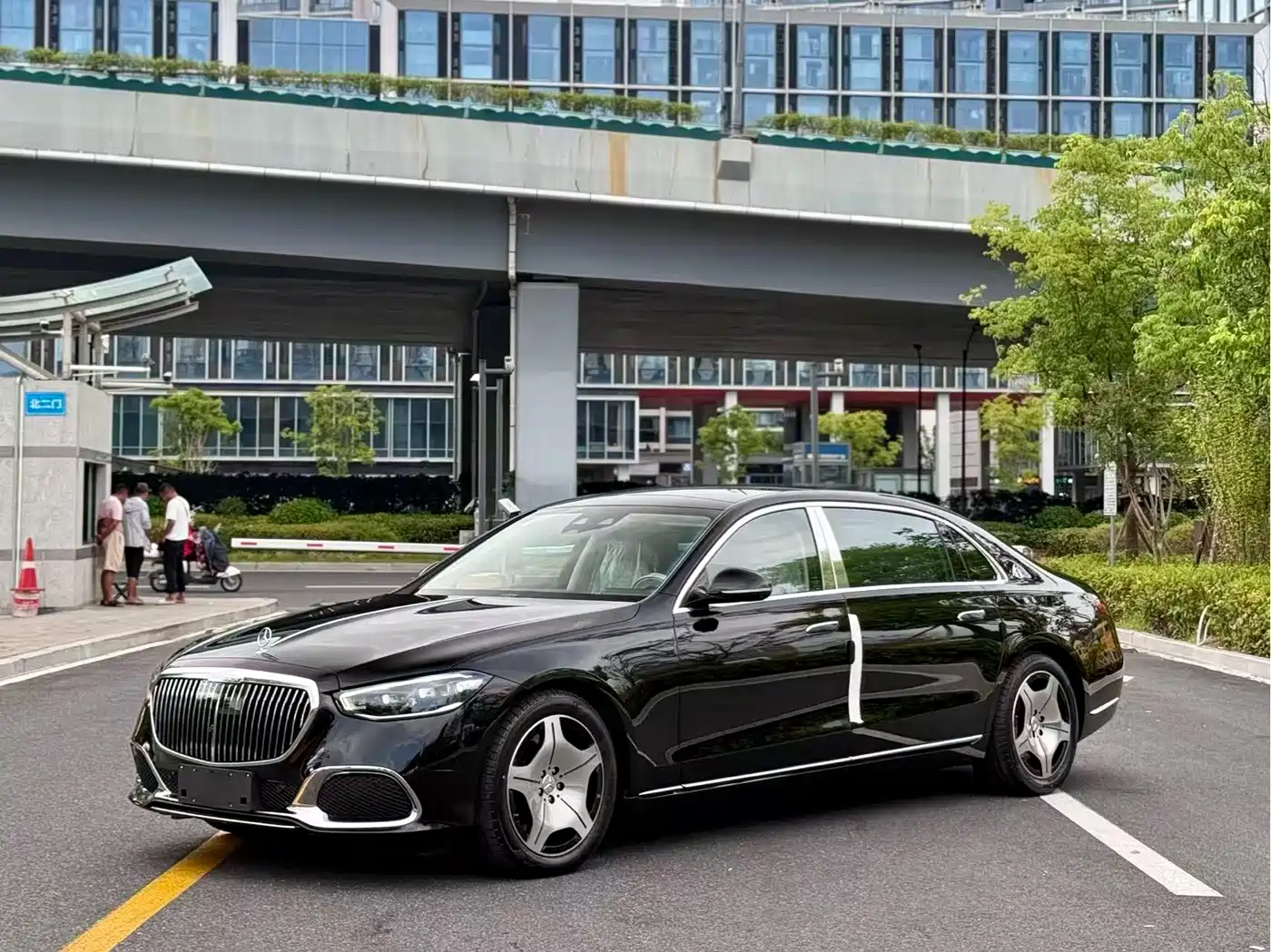MERCEDES-BENZ MAYBACH S-CLASS