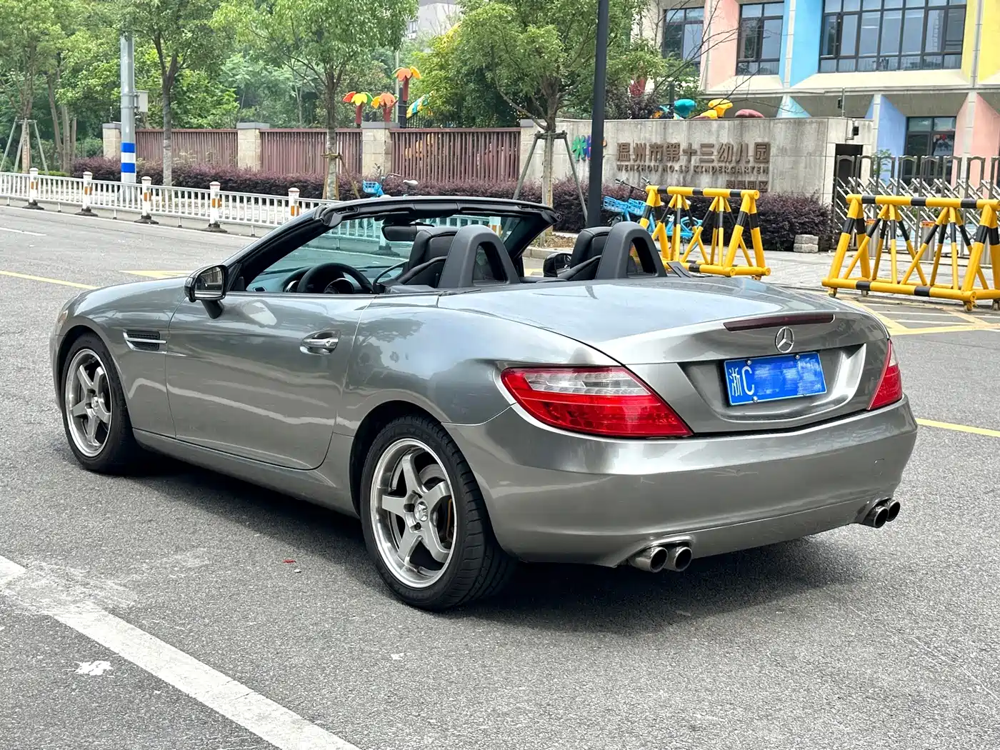 Mercedes-Benz SLK-Class 2012 2011 SLK 200 Fashion
