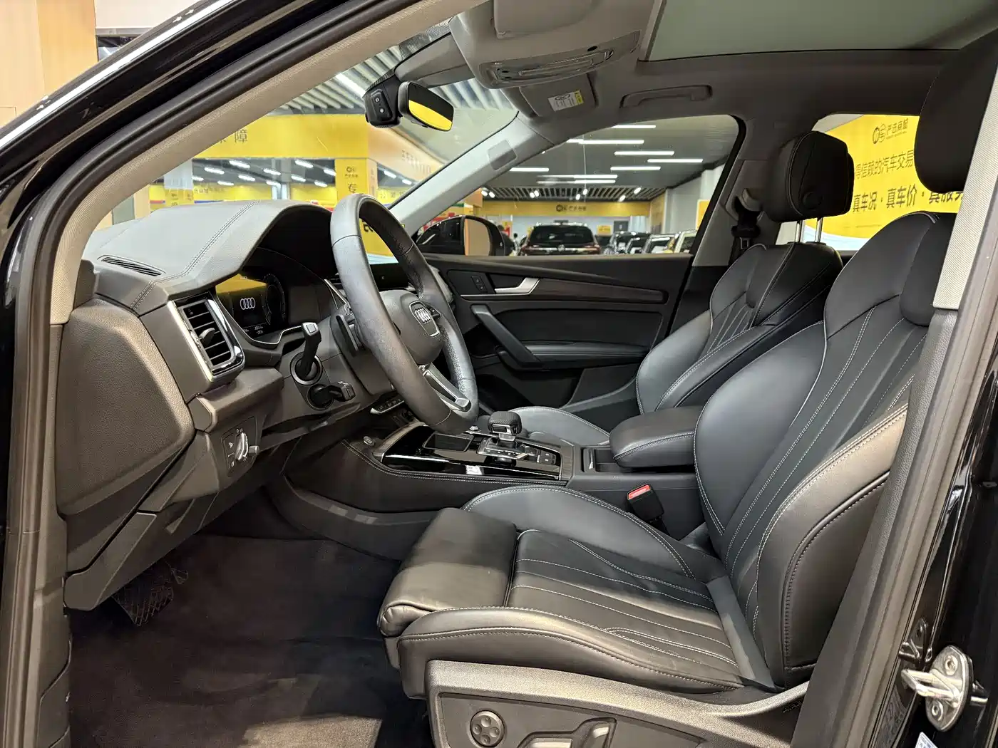 Audi Q5L 2024 Model 45 TFSI Luxury Dynamic фото 8