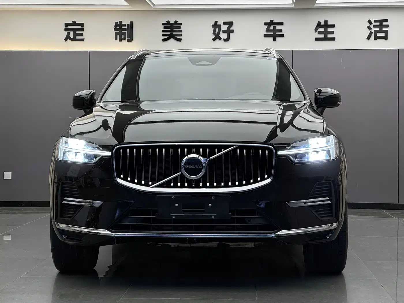 Volvo XC60 2025 B5 4WD Intelligent Sport Edition фото 2