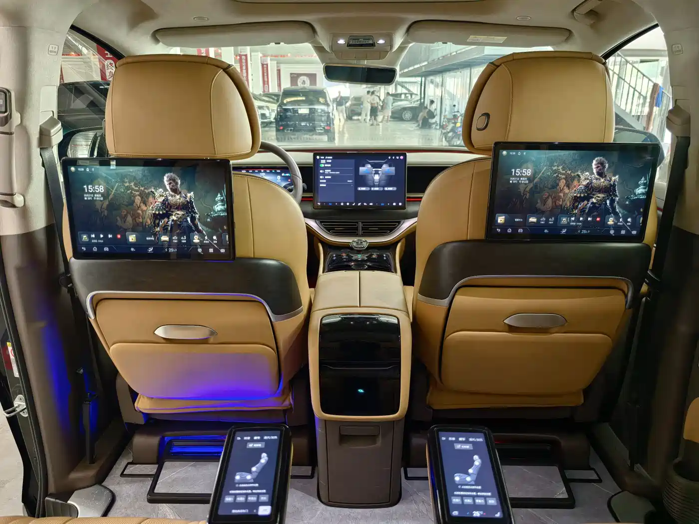 Denza D9 2022 DM-i 970 AWD Flagship фото 17