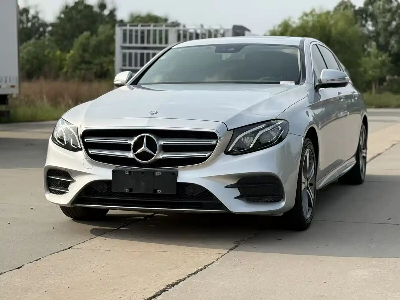 Mercedes-Benz E-Class 2016 E 200 L Sport Type