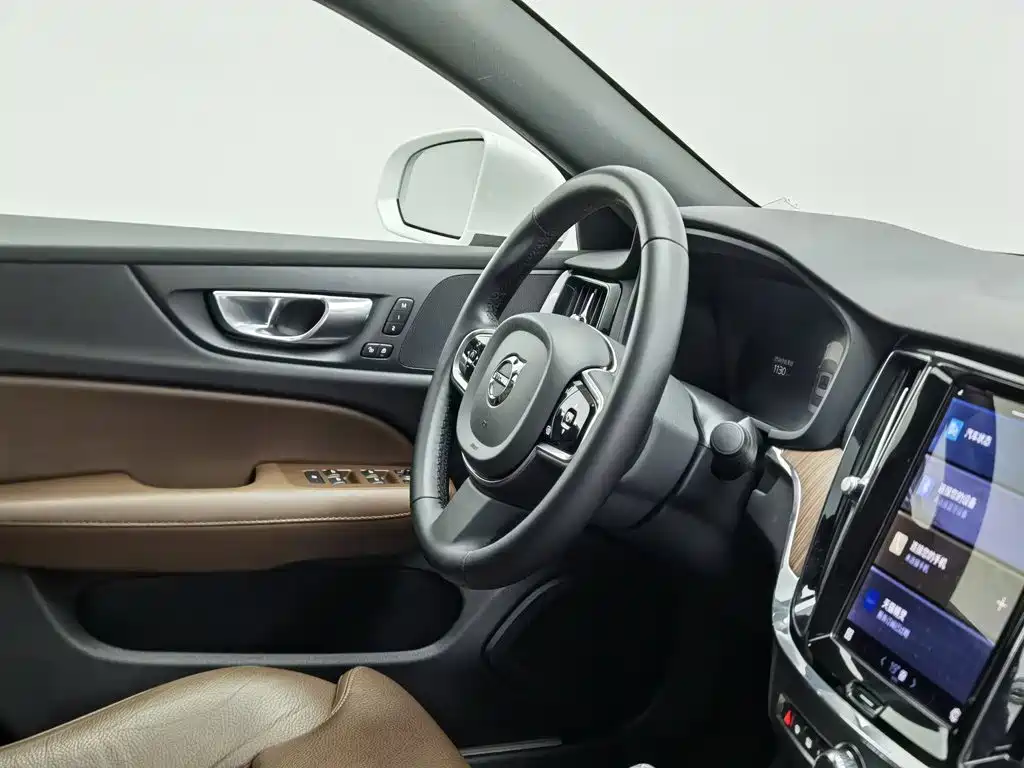 Volvo S60 2024 2024 B4 Inscription Luxury Edition