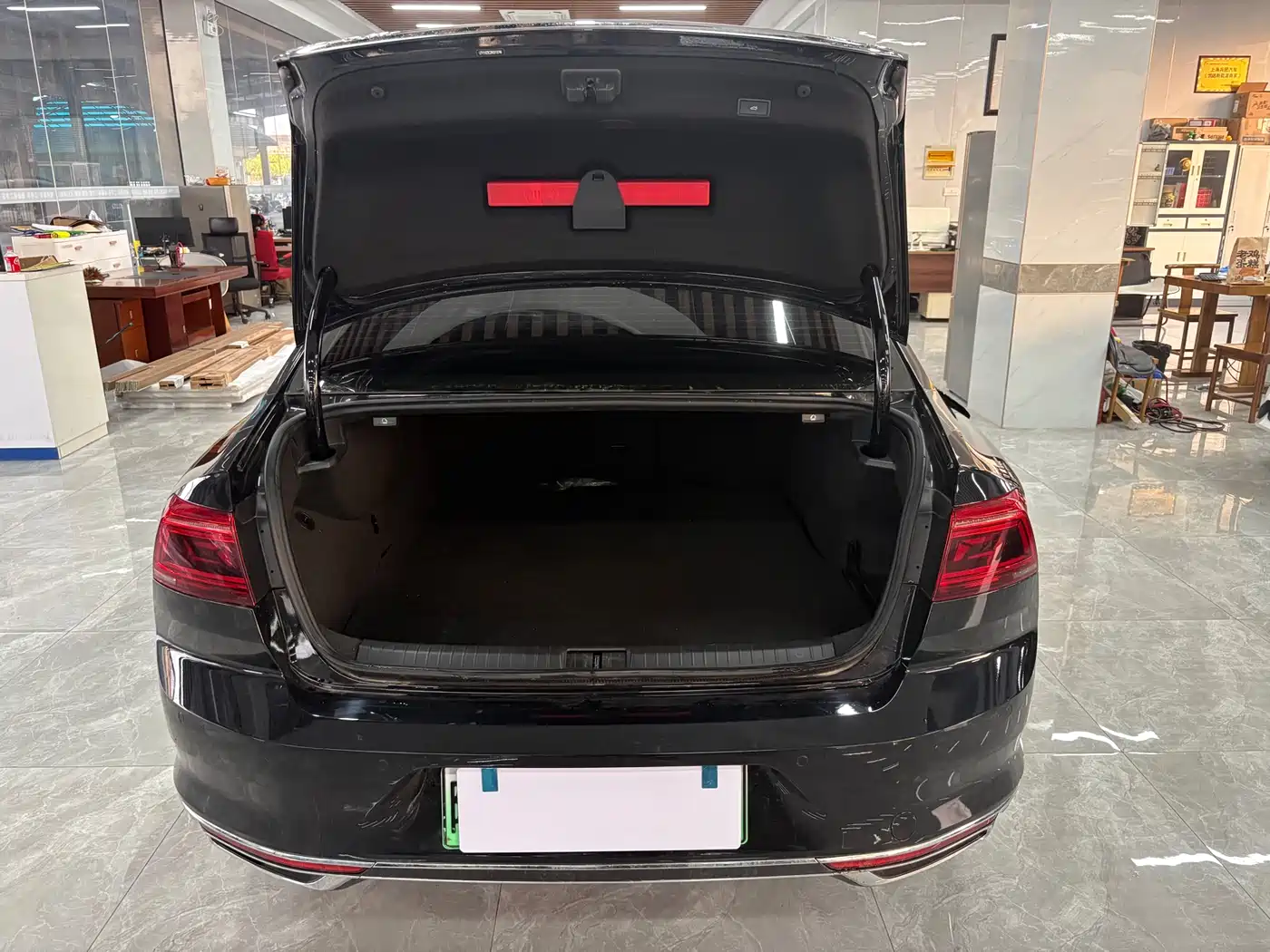 Volkswagen Magotan GTE Plug-in Hybrid 2022 GTE Luxury фото 27