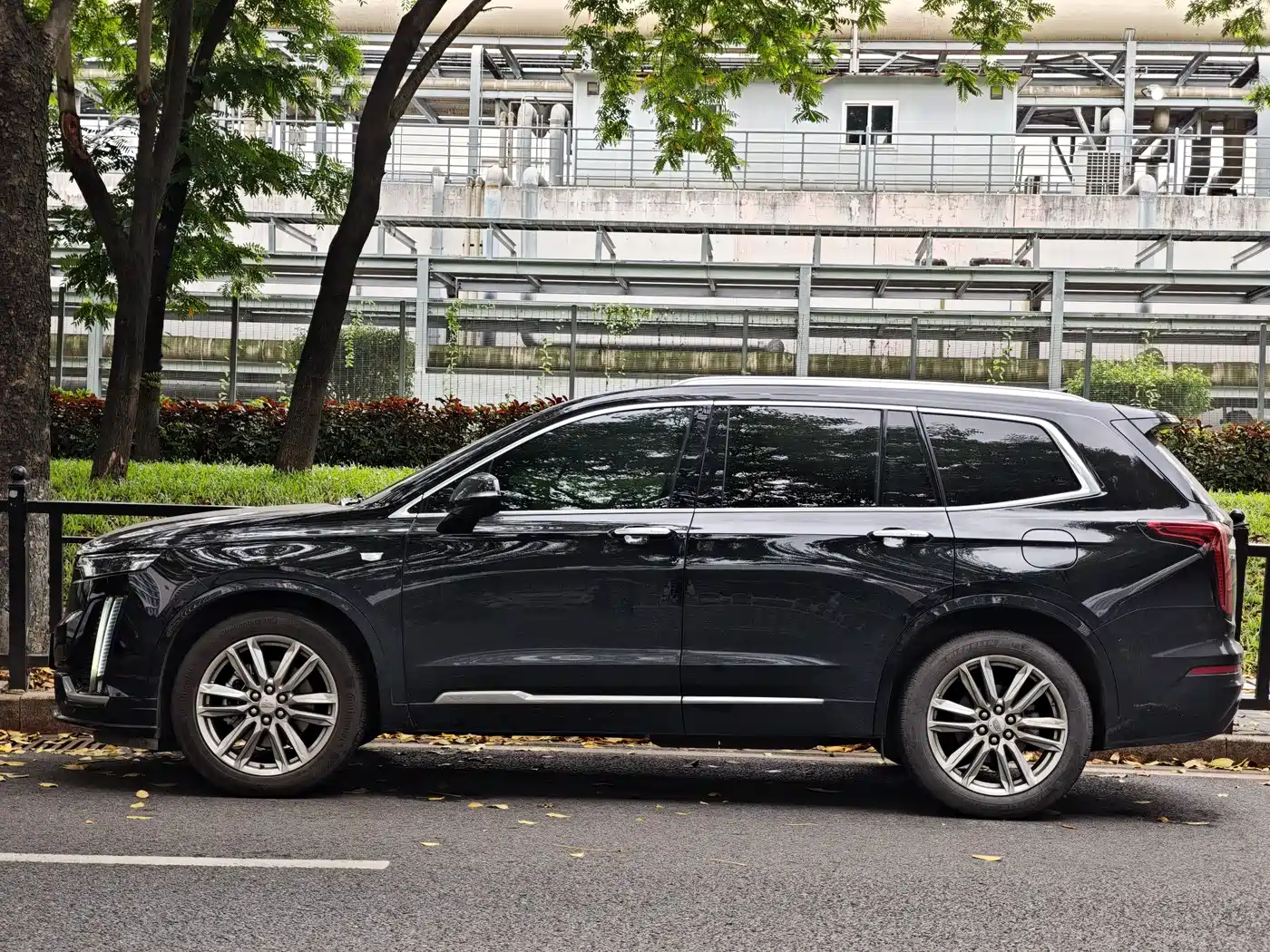 Cadillac XT6 2021 28T 6-Seater Luxury фото 3