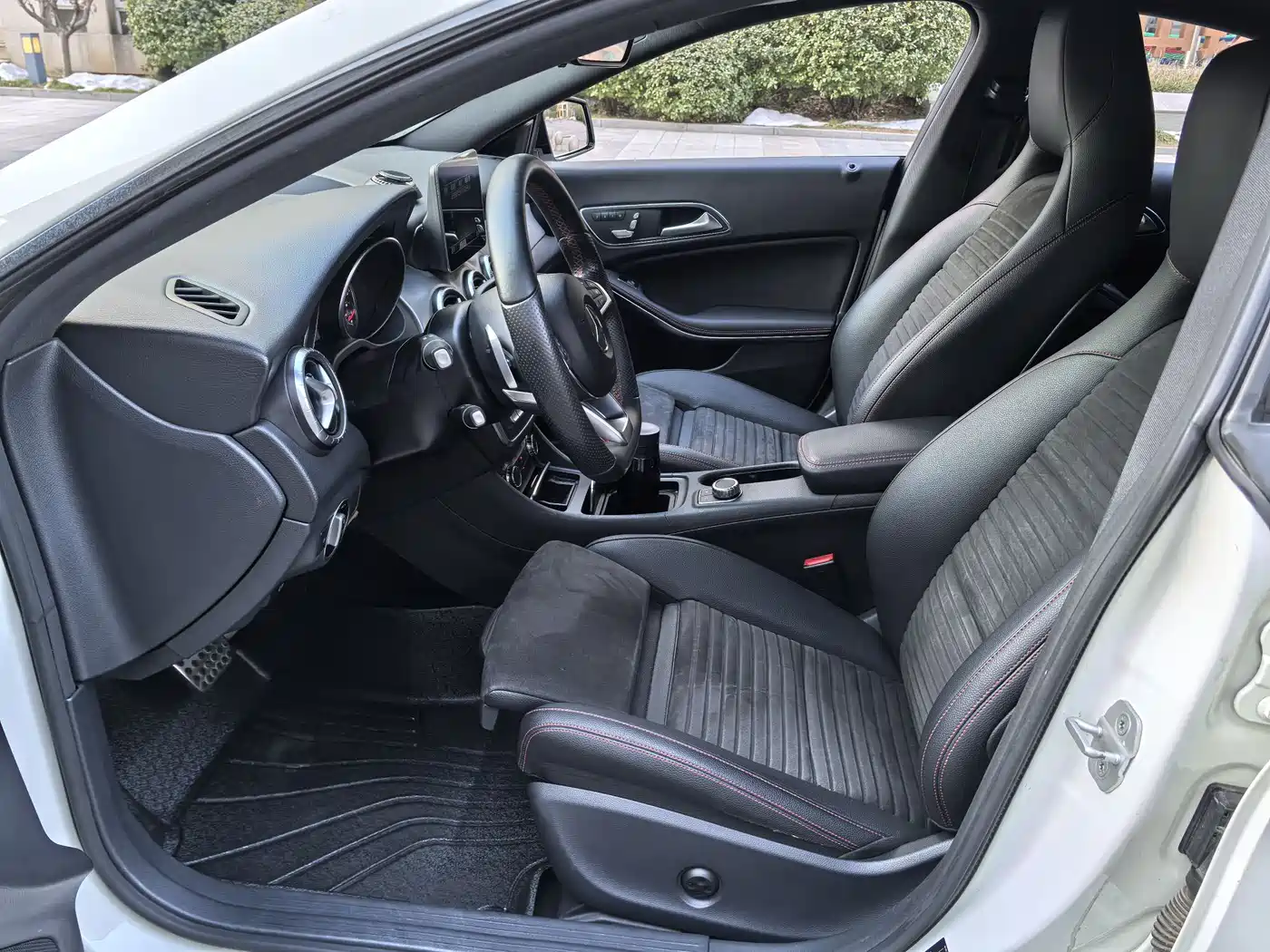 Mercedes-Benz CLA (Import) 2016 CLA 220 4MATIC фото 21