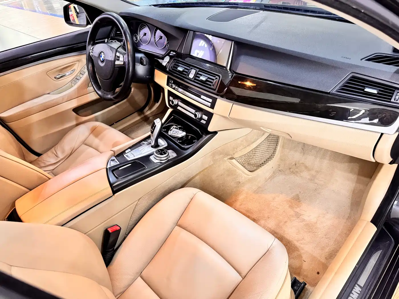 BMW 5 Series 2013 525Li Luxury фото 19