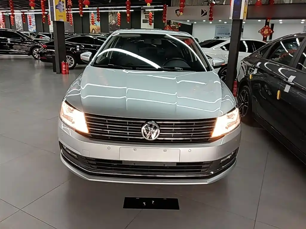 Volkswagen Lavida 2017 230TSI DSG Comfort Edition фото 3