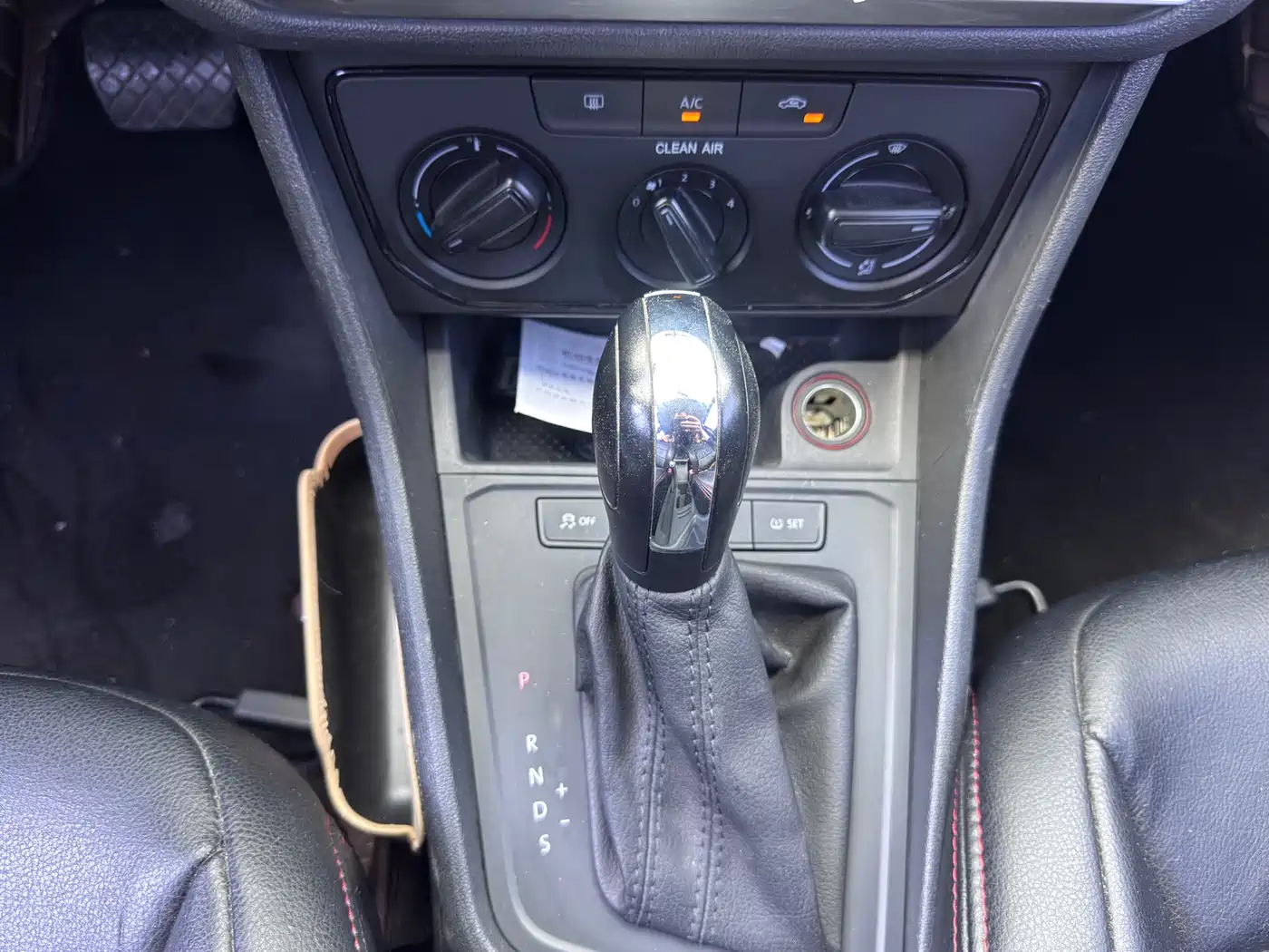 Volkswagen Lavida Tour 2015 1.6L Automatic Trend Edition фото 13