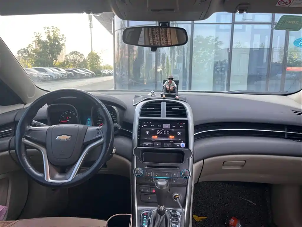 Chevrolet Malibu 2014 2.0L Automatic Comfort фото 15