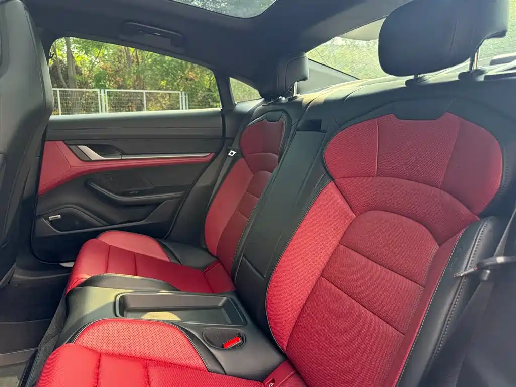 Porsche Taycan 2025 2026 Taycan 4