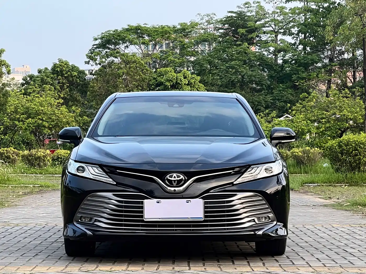 Toyota Camry 2018 2.5G Luxury Edition фото 2