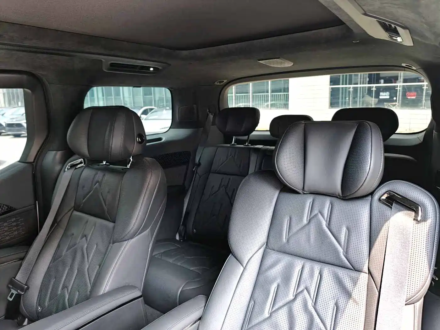 ZEEKR 009 2025 2024 7-Seat Aisle AWD Version 108kWh