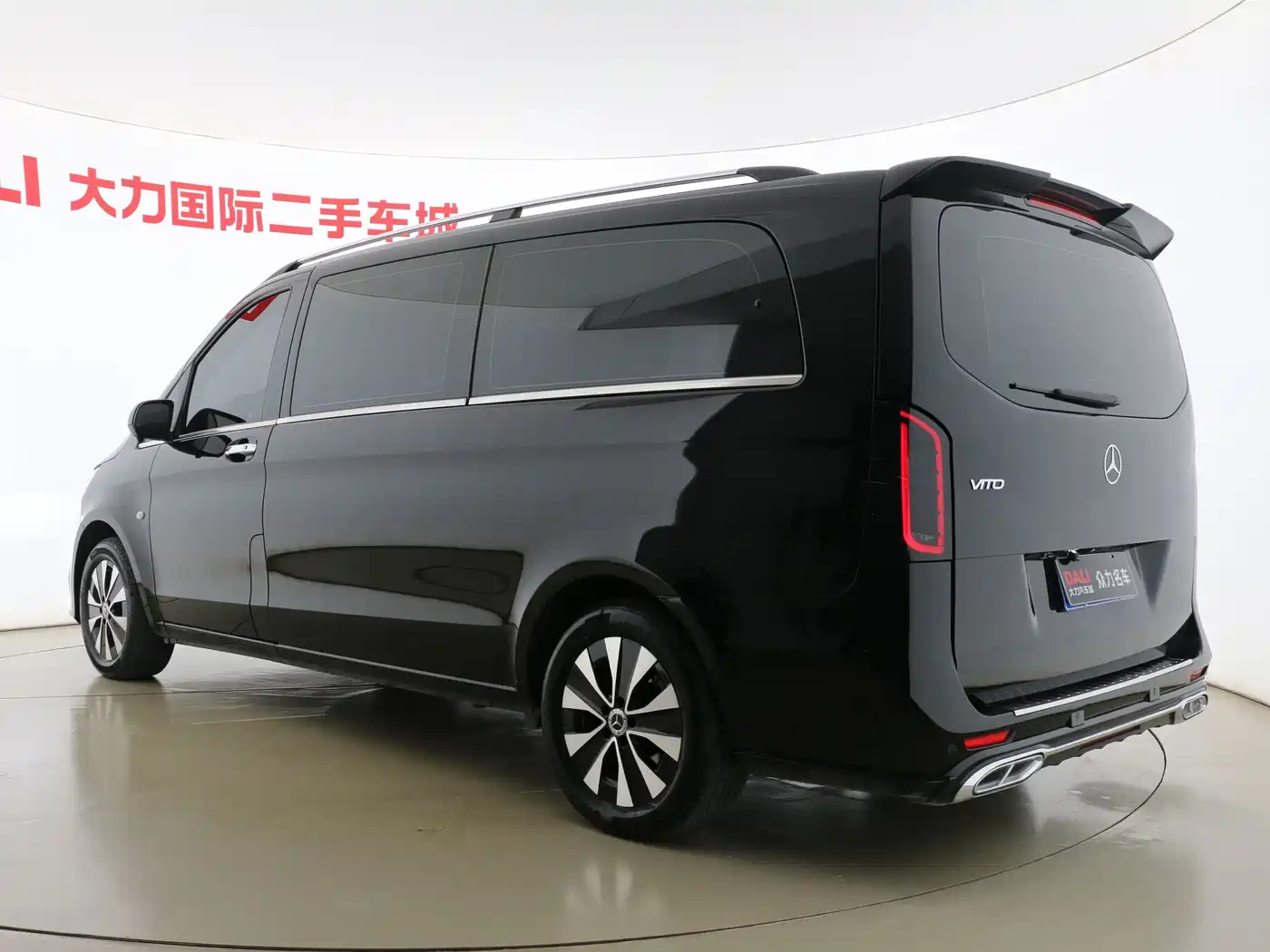 Mercedes-Benz Vito 2021 2.0T Elite 7-Seater фото 7
