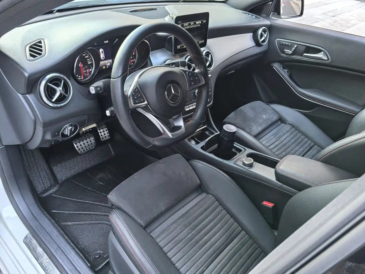 Mercedes-Benz CLA (Import) 2016 CLA 220 4MATIC фото 20