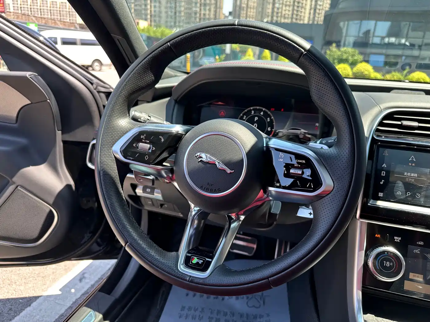 Jaguar XEL 2025 2025 2.0T 250PS R-DYNAMIC 90th Anniversary Edition
