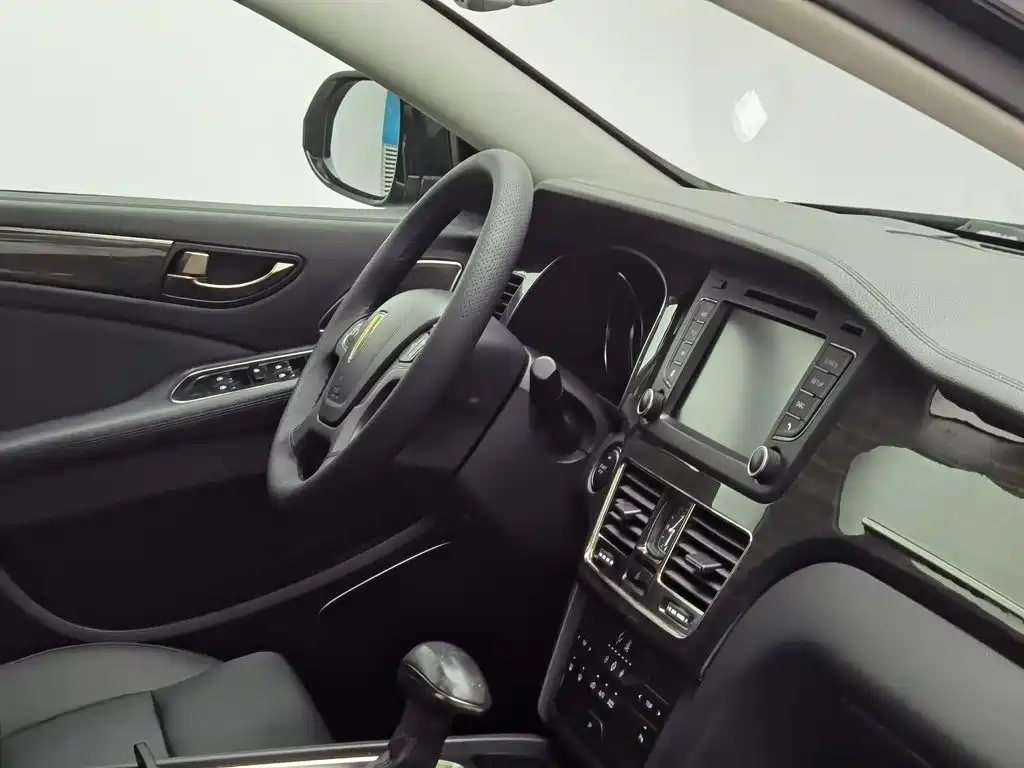 Hongqi H7 2020 2019 1.8T Comfort Edition